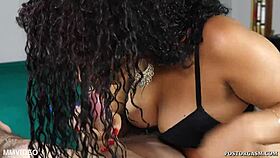 ohh this femdom handjob tugs me to brazilian cum explosion