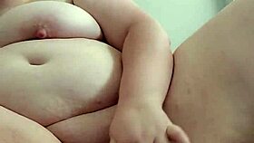 Woman Enjoys Relaxing Early Morning Play Time With Dildos And Toys