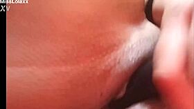 Sensual latina teases her juicy pussy with dildo on bed 😘