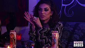 Gia Gets Pussy Eaten Fingered And Worshipped By Darcie Fortune Teller