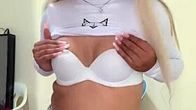 lindo transexual angelito con tetas ricas crossdressing hot