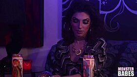 Gia Gets Pussy Eaten Fingered And Worshipped By Darcie Fortune Teller