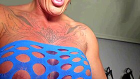 Pumping my clit huge with vacuum then squirting everywhere 💦🔥