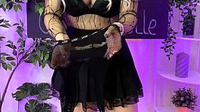 oh damn watch her slide into sexy fishnet nylons at the nylon club!