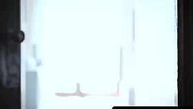 Teen tight pussy gets massively stretched by fat cock in deep pounding action