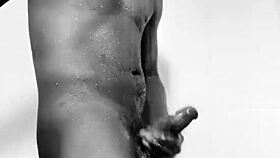 NAIJA NEIGHBORS MOANING LOUD FROM MONSTER COCK SOLO FUN IN THE BATH