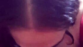 mi vecina cachonda me mama la verga en el sofa