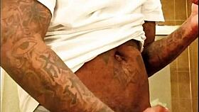 i'm youngstarbrazy warmin up fer monster bbc tattoo action soon uh