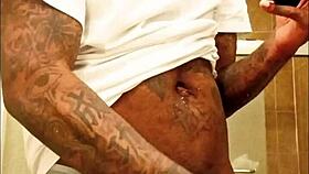 i'm youngstarbrazy warmin up fer monster bbc tattoo action soon uh