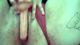 thick girlfriend hangs with friend