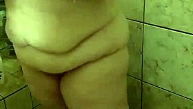 curvy bbw wife caught showering her thick body