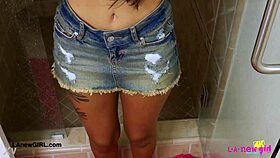 i watched amazin brunette shower her sexy body