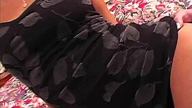 Skanky milf Simony Diamond begs for deepthroat and doggystyle assfucking