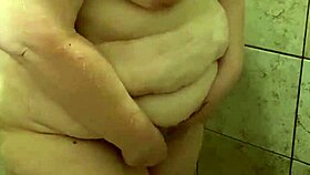 curvy bbw wife caught showering her thick body