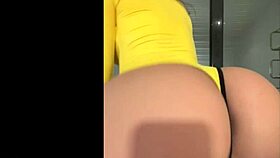 hot susy gala in tarantino cosplay sucks dildo shakes ass in horny striptease!