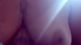 She flashes her juicy ass live on cam for everyone