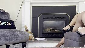 mujer latina amateur en disfraces explota en orgasmos múltiples sala 🔥😍💦