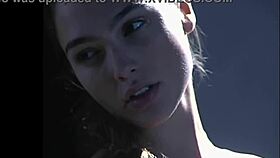 Gal Gadot captivates as a stunning bikini goddess in mesmerizing display