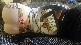 Teen flaunts juicy ass cheeks up close