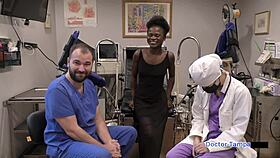 DR TAMPA GAPS RINA AREMS SHAVED PUSSY IN YEARLY NURSE CHECKUP!