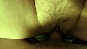 Muscular milf's juicy hairy pussy milks handsfree cumshot closeup