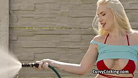 titty fucking this busty blonde bikini babe during her car wash 😍💦🔥