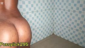 naija homemade couple licks pussy in steamy shower