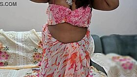 Desi bhabhi Suma's big boobs got me seduced 😍🔥