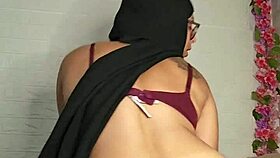 mia niqab jumps 12 inch bbc dildo arab cutie homemade toy fun