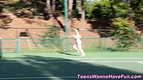 OMG, TEEN LESBIANS DEVOUR WET CUNT!