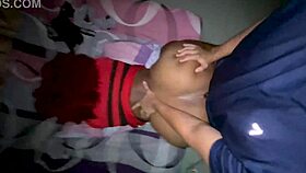 devorando ese culo enorme antes de llenarle la boca de semen