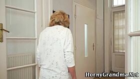 whoa ancient granny takes hardcore pounding cumshot! 😈💦