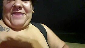 putaria suja na rua com essa bbw balançando a bunda grande 🍑😈