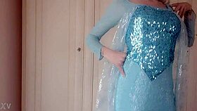Elsa cosplay queen delivers ultimate body pleasure