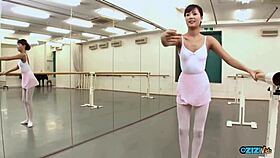 Sexy Naked Ballerina Poses Fingers Tight Pussy To Orgasm