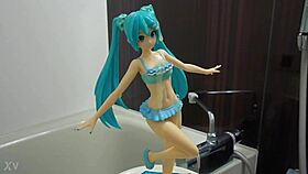 check out this solo figure covered in bukkake blowbang cum