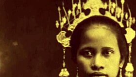 Victorian gentleman, confess those steamy vintage erotic secrets now!