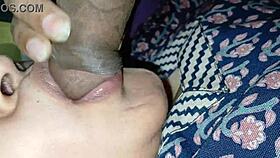 Massagem da madrasta suculenta vira louca com cowgirl funda e creampie nos beiços grossos da buceta