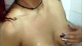 Homemade latina milf shower threesome gets wild 🚿👫💦