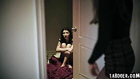 Gizelle spies on Maya and Hazel's hot room licking 😈👀