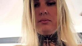 Gym pussy workout on cock public outdoor fun