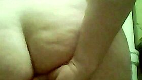 damn check out this huge bottle anal insertion stretching ass wide