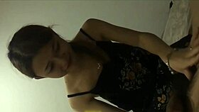 97年漂亮小美女下班后翘臀趴屁股上快速抽插射嘴全过程!