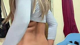 Osupljiva trans spolni stroj boža in izcedi vroč obilni konec doma.