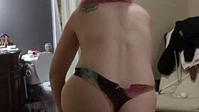 Curvy subsecretary undresses after workout