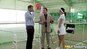 my milf holes stretched double at tennis court
