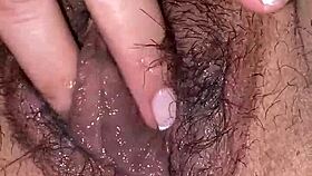 wanna see my wife's pussy fingered till she squirts?