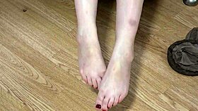 big anal toy stretchin my brunette ass makin me cum