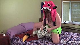 nicole ashbury pounds toys to squirting orgasm closeup 💦🔥