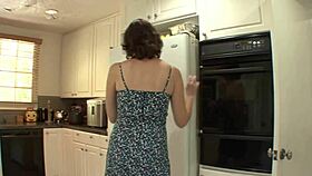 wanna see this horny milf cougar dive into wet lesbian pussy?